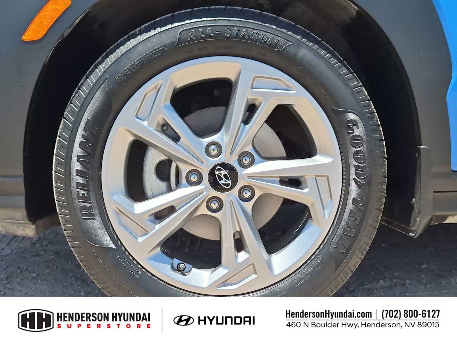 Certified Used 2022 Blue Wave Hyundai SEL image 13
