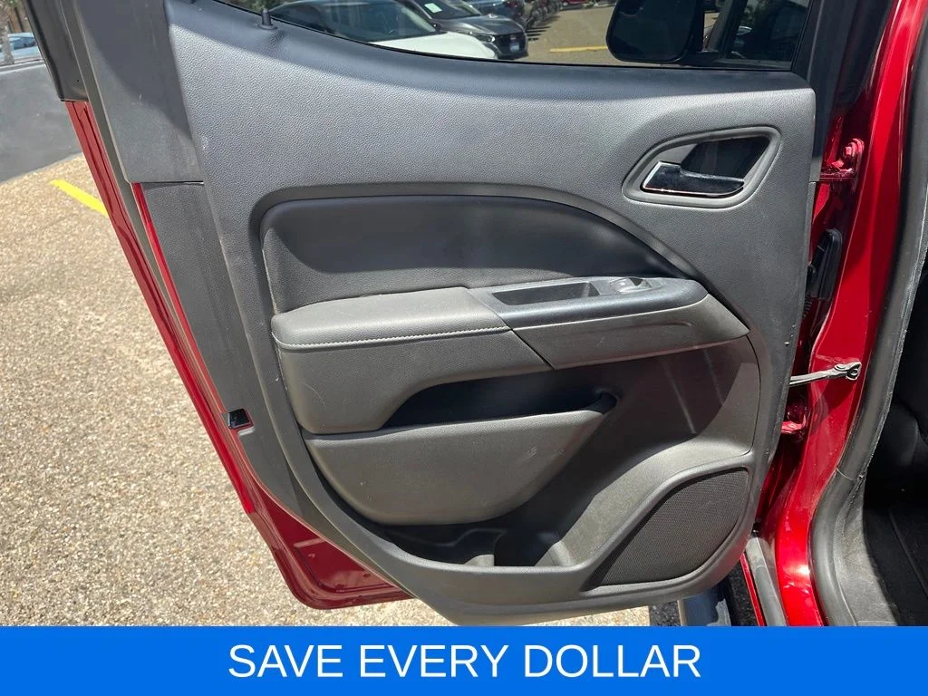 Used 2021 Red GMC Elevation image 13