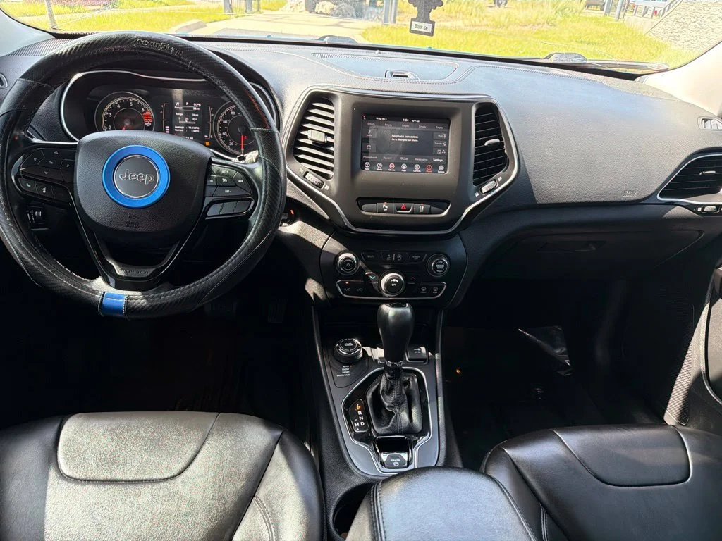 Used 2021 Blue Jeep Latitude Plus image 14