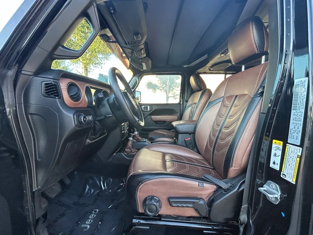 Used 2018 Black Clearcoat Jeep Unlimited Sport S image 11