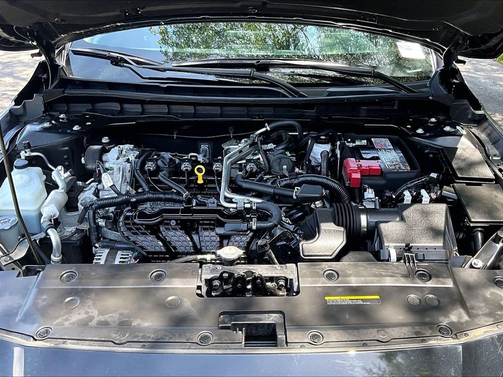 Used 2023 Super Black Clearcoat Nissan 2.5 SV image 34