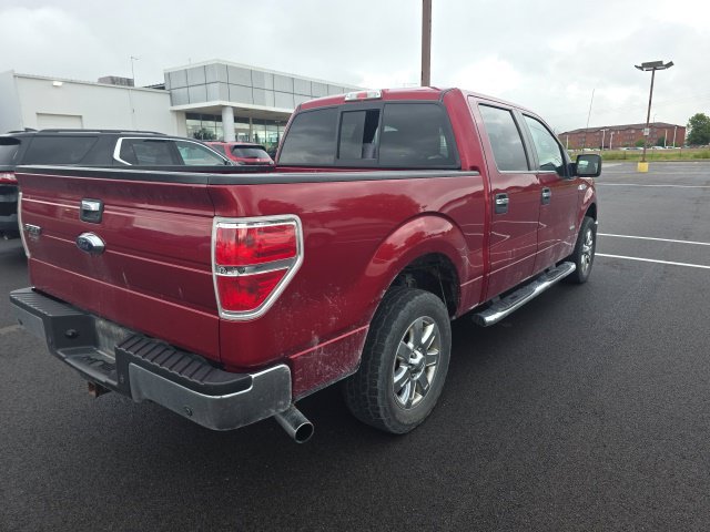 Used 2013 Ruby Red Metallic Ford XLT image 4