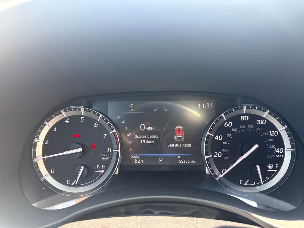 Used 2022  Toyota XLE image 8