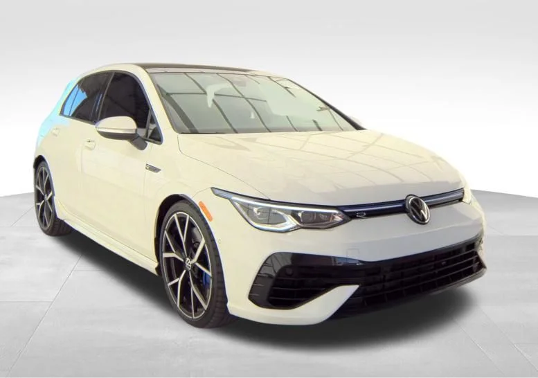Used 2023 White Volkswagen 2.0T image 5