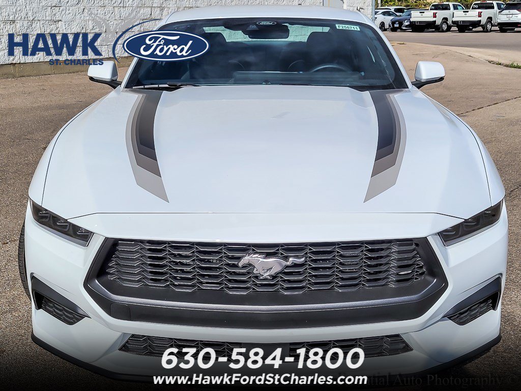 New 2025 Oxford White Ford EcoBoost® Premium Fastback image 4