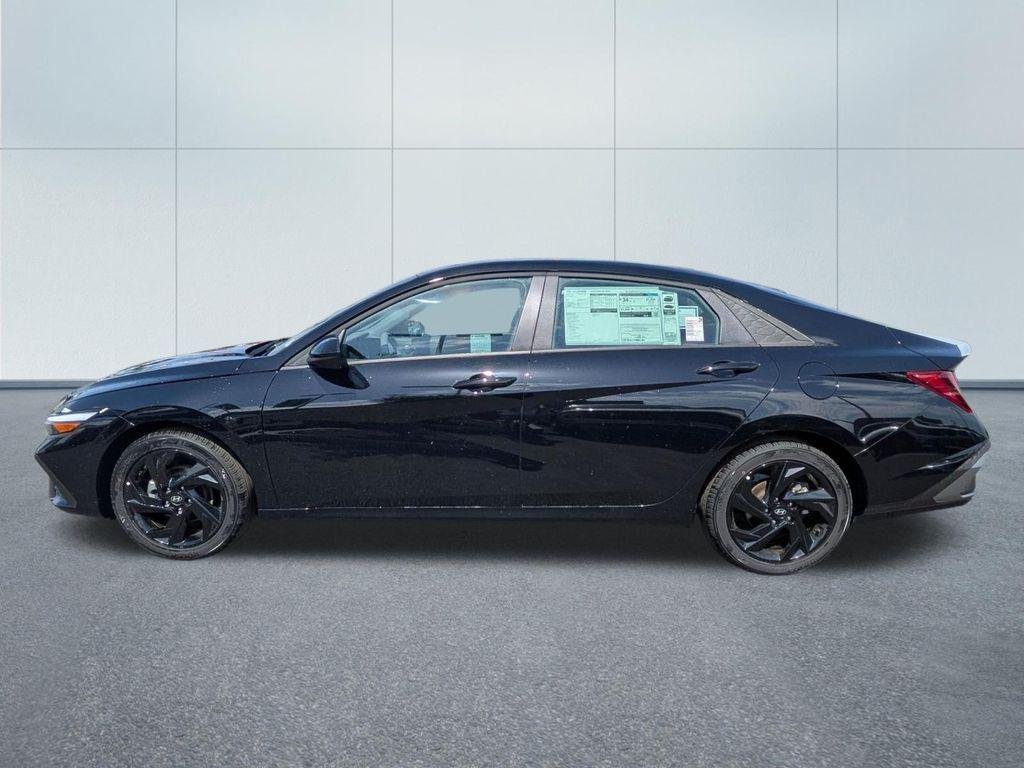 New 2026 Black Hyundai SEL Sport image 3