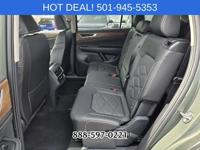 Used 2026 Green Volkswagen SE w/Technology image 12