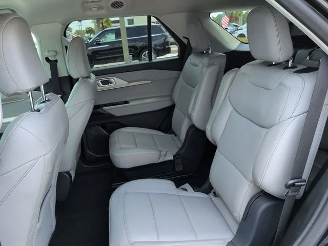 Certified Used 2025 Black Metallic Ford Active image 14