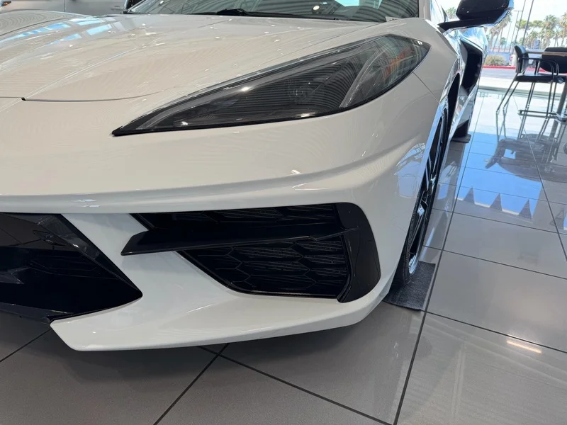 Used 2024 Arctic White Chevrolet 2LT image 16