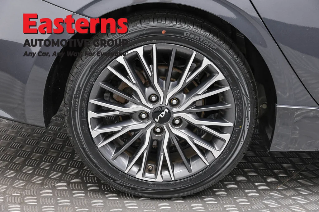 Used 2023 Gray Kia GT-Line image 31