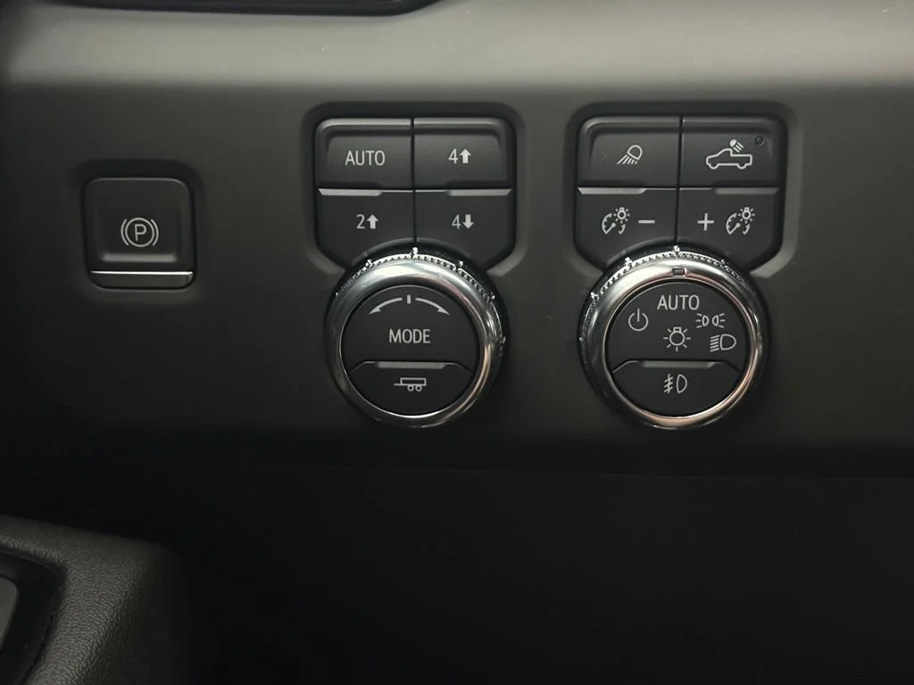 Used 2024 Summit White GMC AT4 image 22