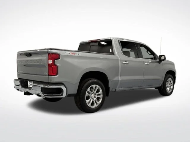 Used 2025 Gray Chevrolet LTZ image 9