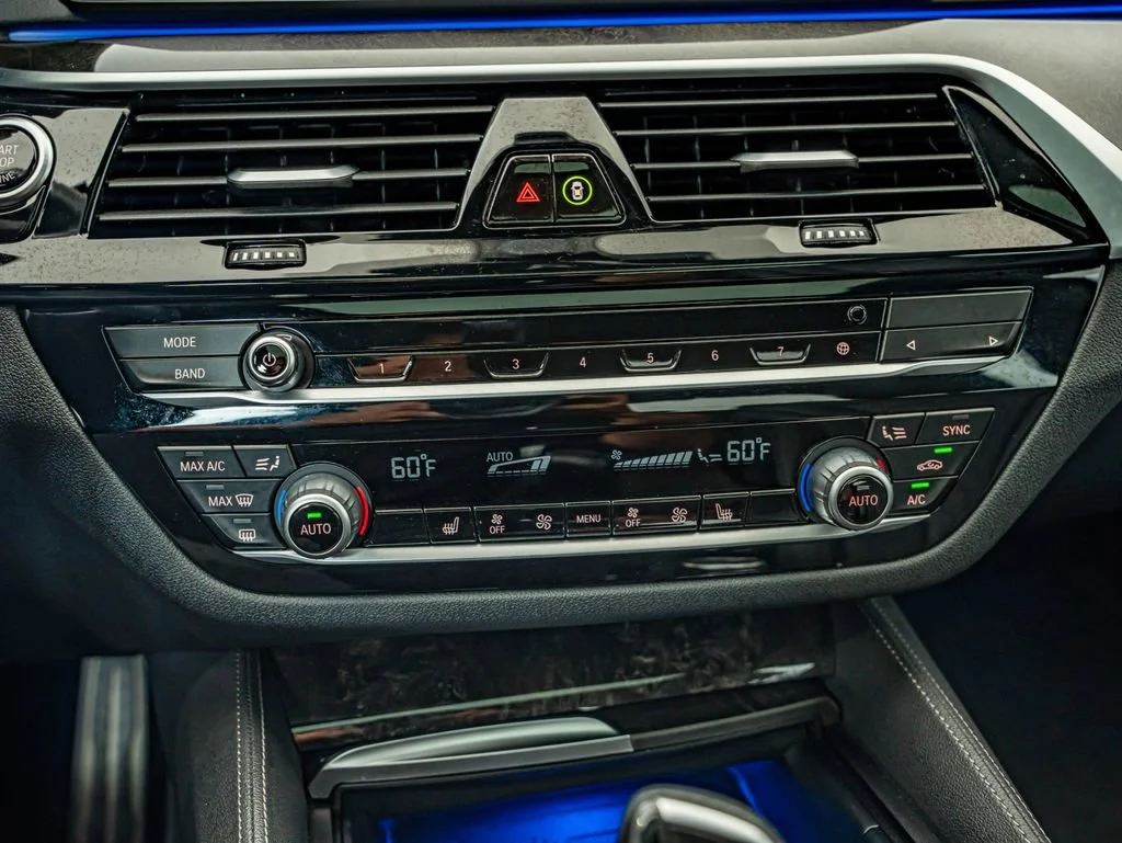 Used 2023 Dark Graphite Metallic BMW 540i image 32