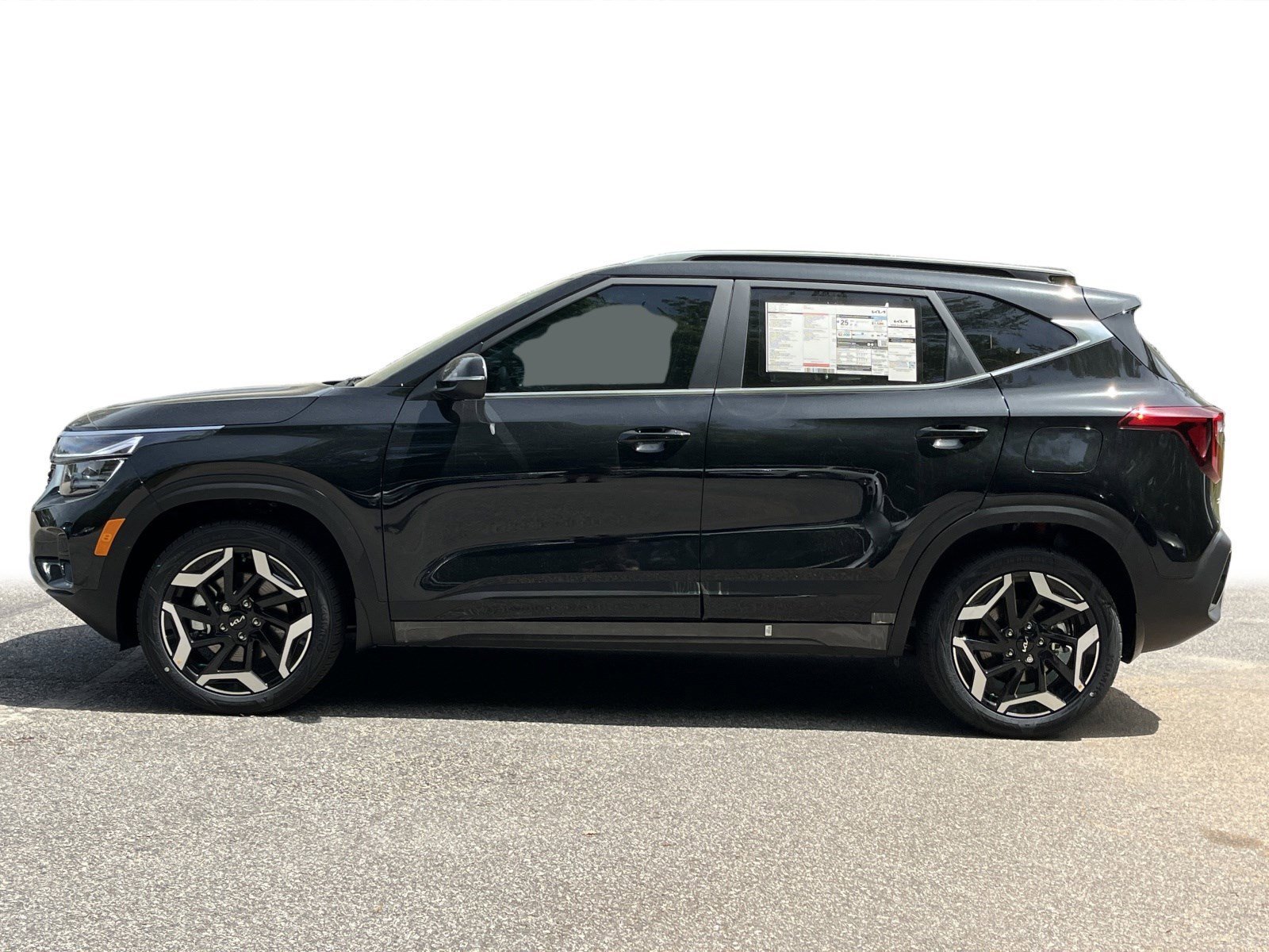New 2026 Fusion Black Kia SX image 25