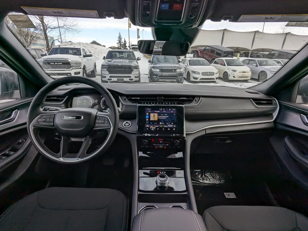 New 2025 Black Jeep Laredo - - 4x4 - Power Sunroof - Power Liftgate - Wireless Charging - Remote Start & More! image 26