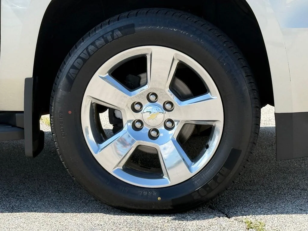 Used 2015 Gold Chevrolet LT image 12
