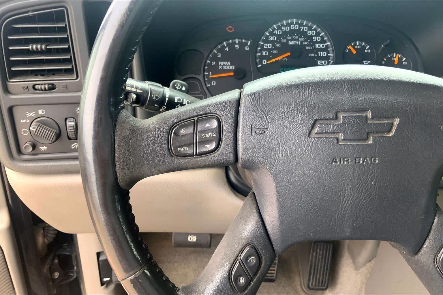Used 2005 Dark Gray Metallic Chevrolet LT image 21