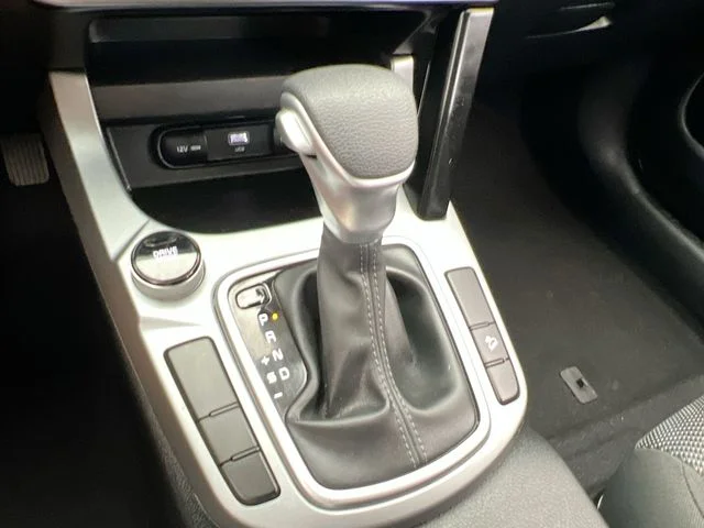 Used 2026 White Kia LX image 27