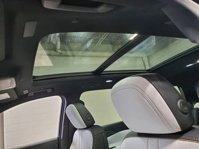 2025 Chevrolet Traverse High Country - Photo 28