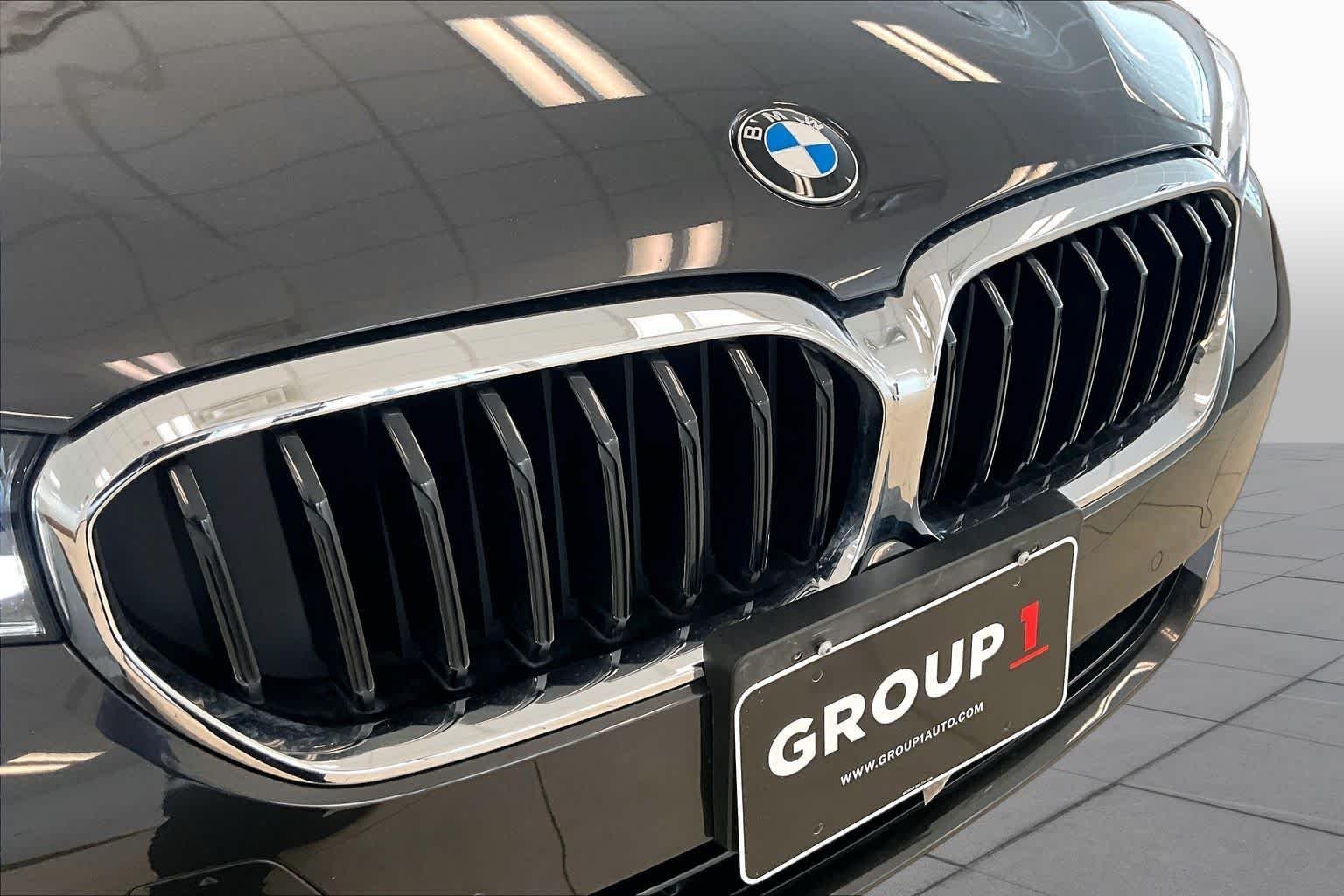 Used 2023 Dark Graphite Metallic BMW 530i image 27