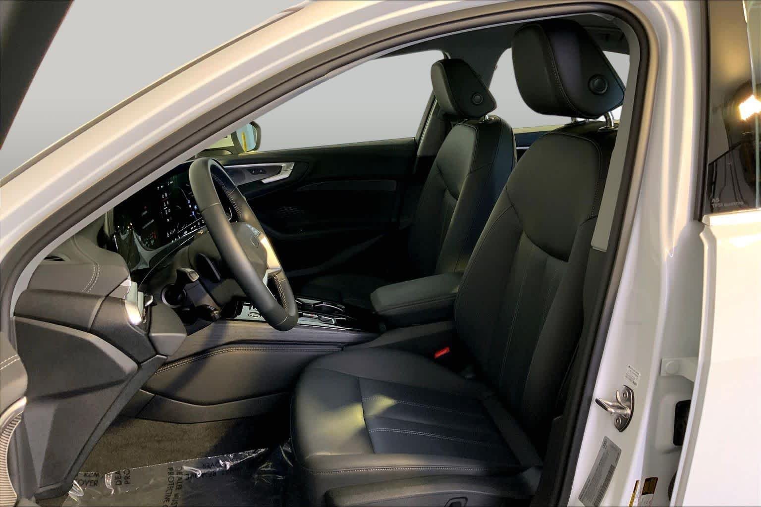 Used 2025 Glacier White Metallic Audi Premium Plus image 9