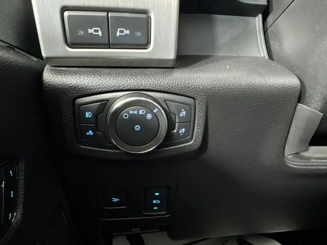 Used 2017 Shadow Black Ford Platinum image 19