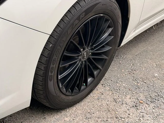 Used 2022 White Subaru Limited image 3