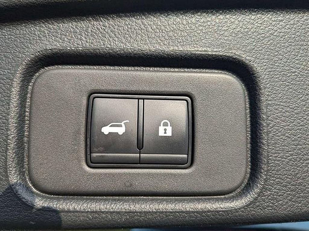 2025 Nissan Pathfinder Platinum - Photo 14