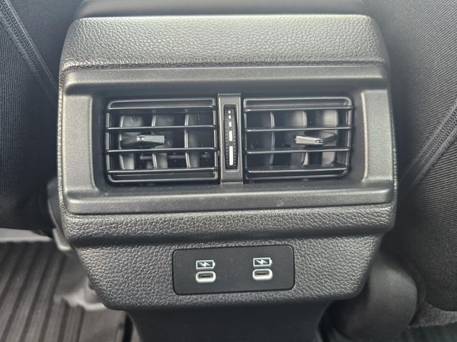 Used 2025  Honda SE image 16