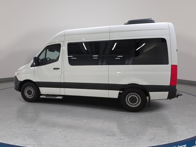 Used 2022 White Mercedes-Benz Passenger 144 WB image 9