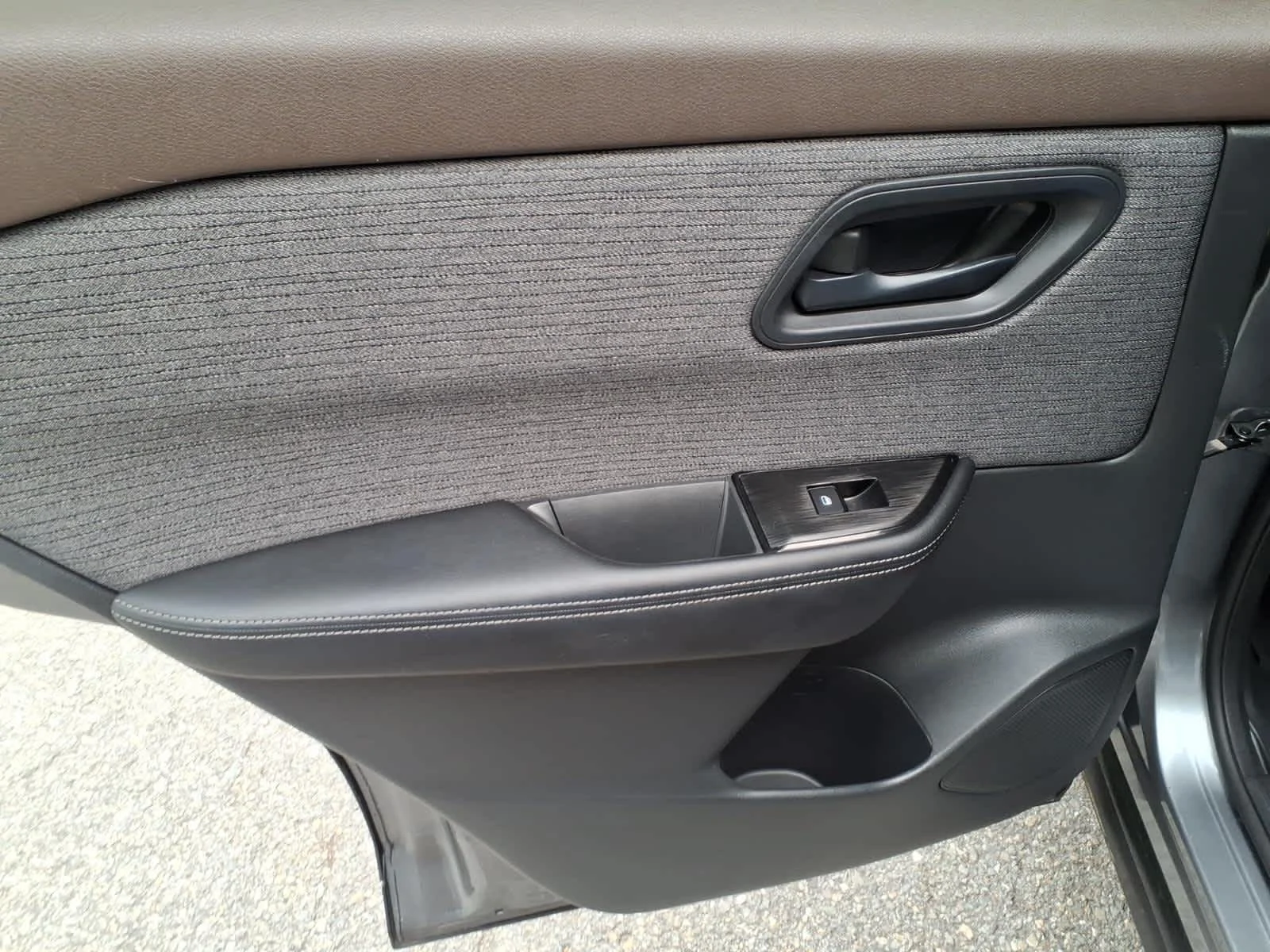 Certified Used 2021 Gun Metallic Nissan S image 10