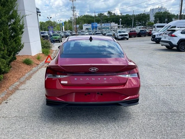 Used 2021 Scarlet Red Hyundai SEL image 8