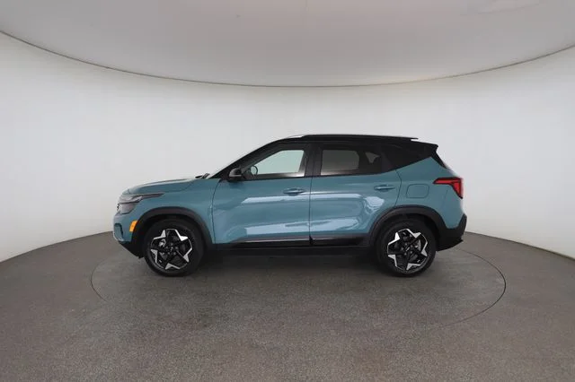 Used 2023 Green Honda LX image 6