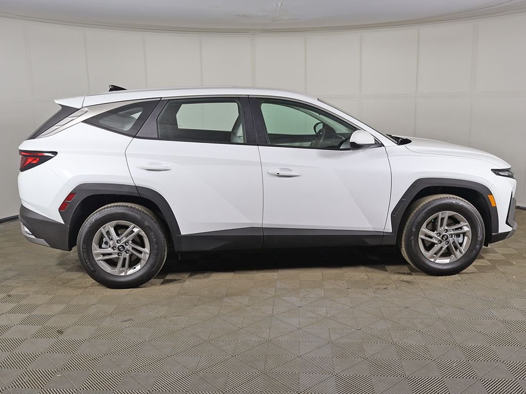 2026 Hyundai Tucson SE - Photo 12