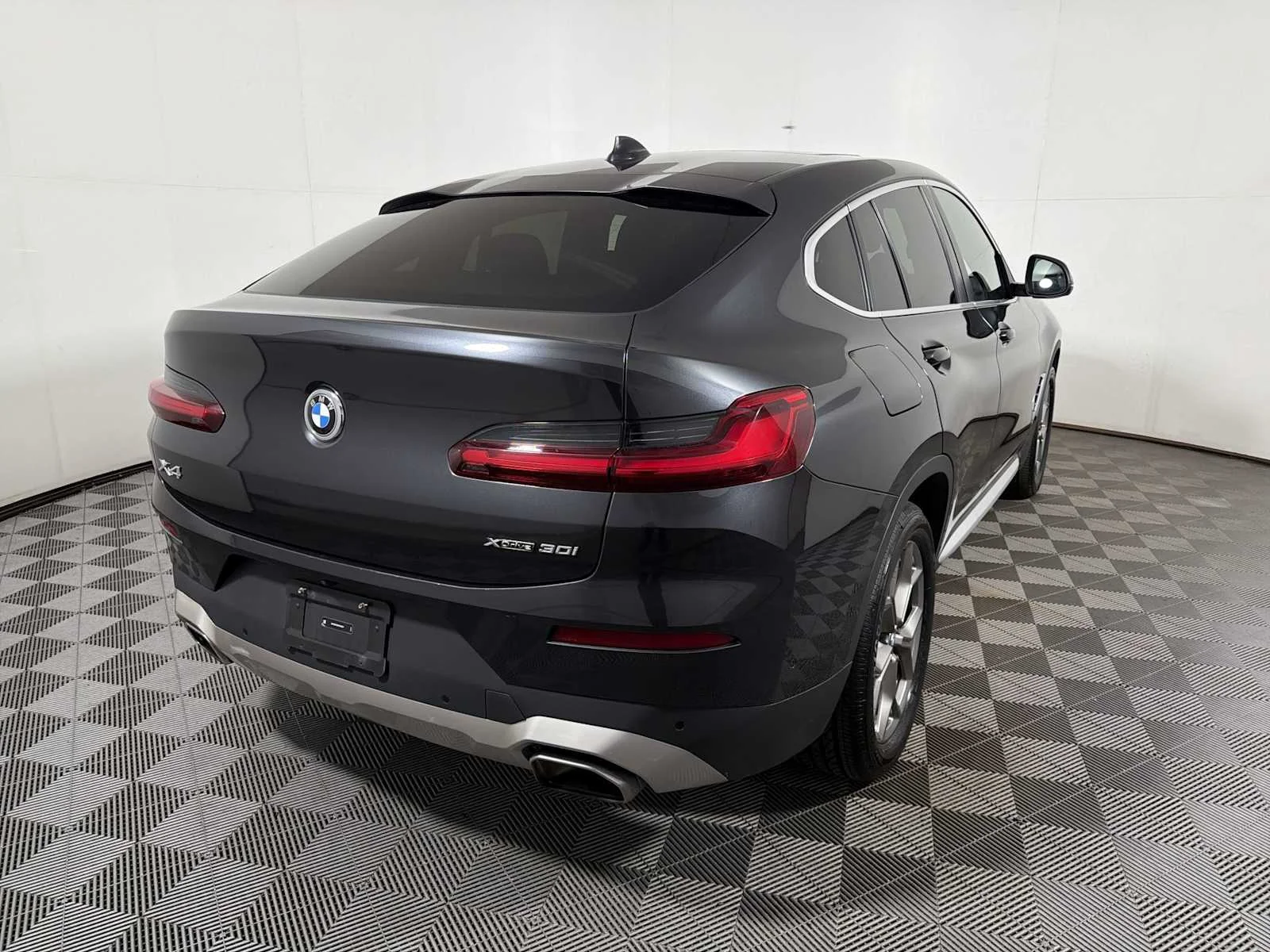 2024 BMW X4 30i - Photo 6