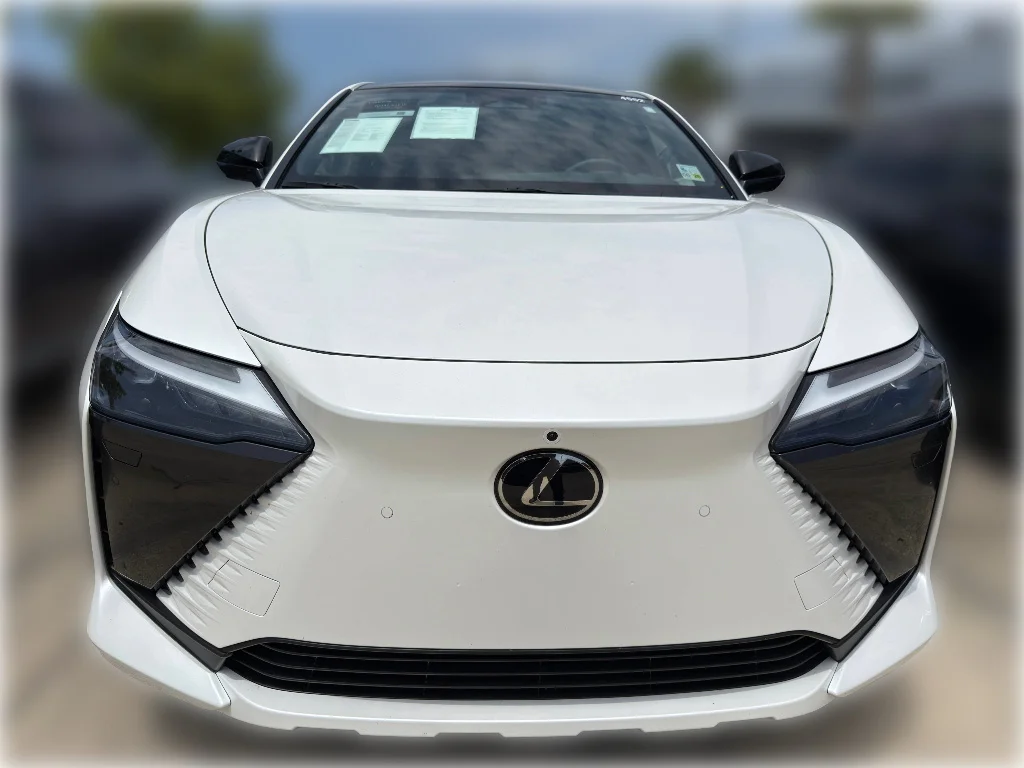 Certified 2025 Lexus RZ Premium with VIN JTJABABB6SA011386 for sale in Metairie, LA
