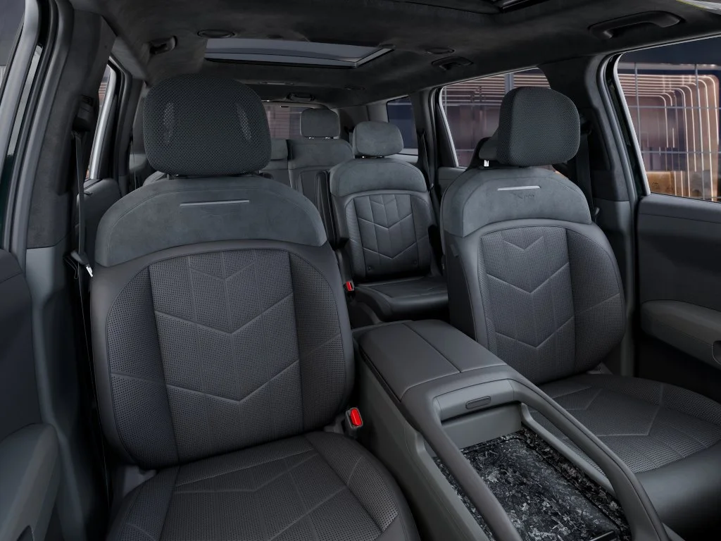 New 2027 Black Jade Green Kia X-Pro SX-Prestige image 15