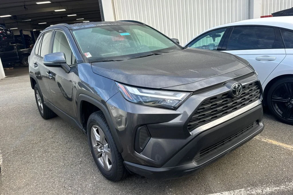 Used 2025 Gray Toyota XLE image 2