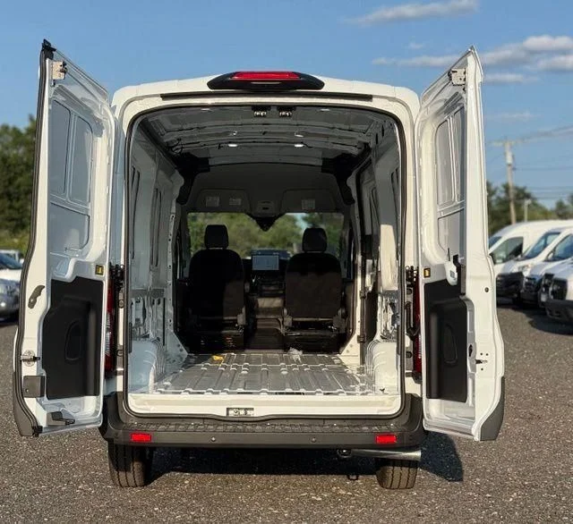 New 2026 Oxford White Ford Cargo Van image 7