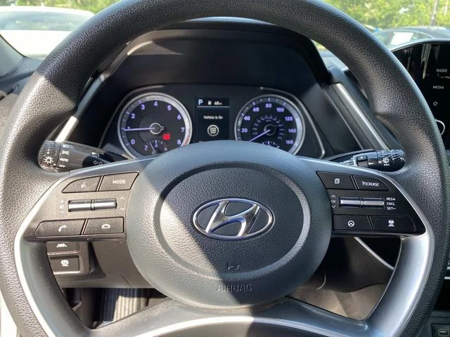 Used 2022 Gray Hyundai SEL image 13