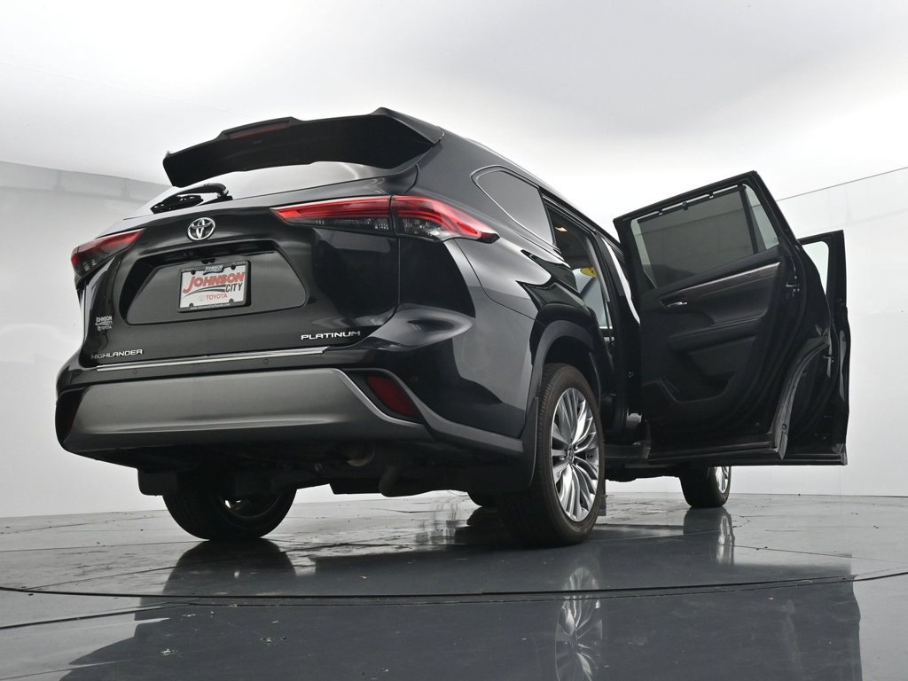 Used 2023 Black Toyota Platinum image 44