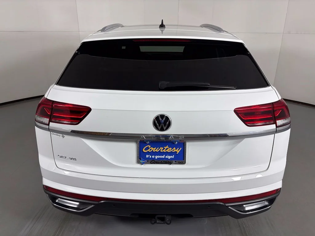 Used 2020 White Volkswagen 3.6L V6 SEL image 7