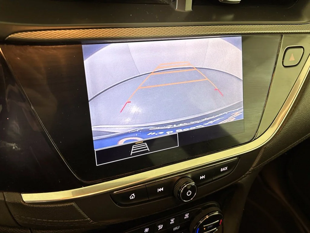 Used 2021 White Buick Select image 32