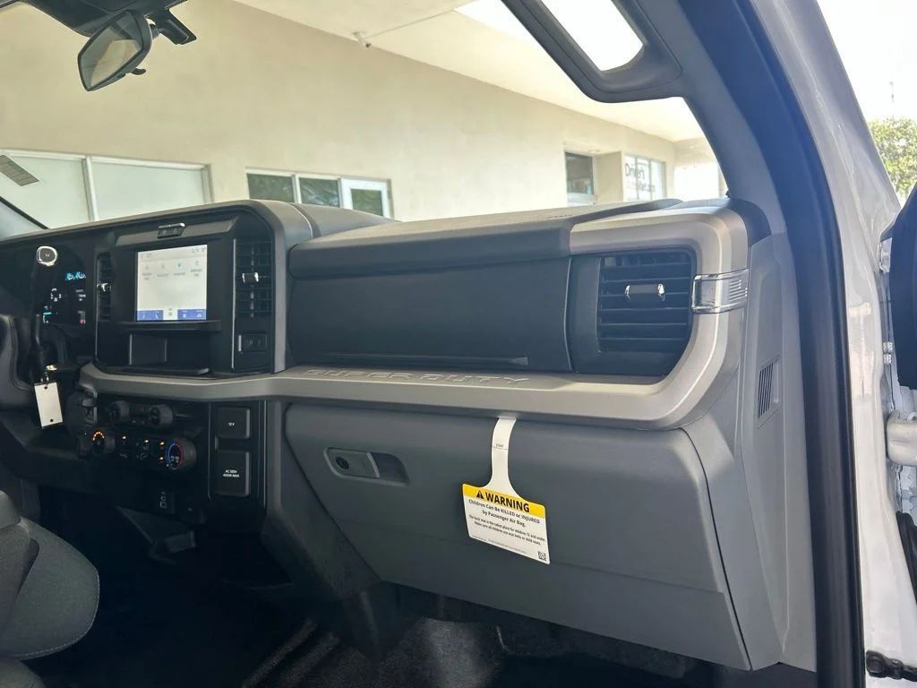 Used 2025 White Ford XLT image 24
