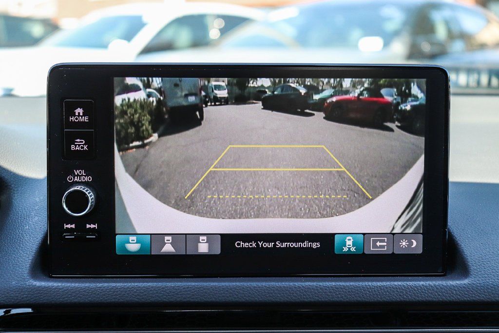 Used 2024 White Honda Touring image 23