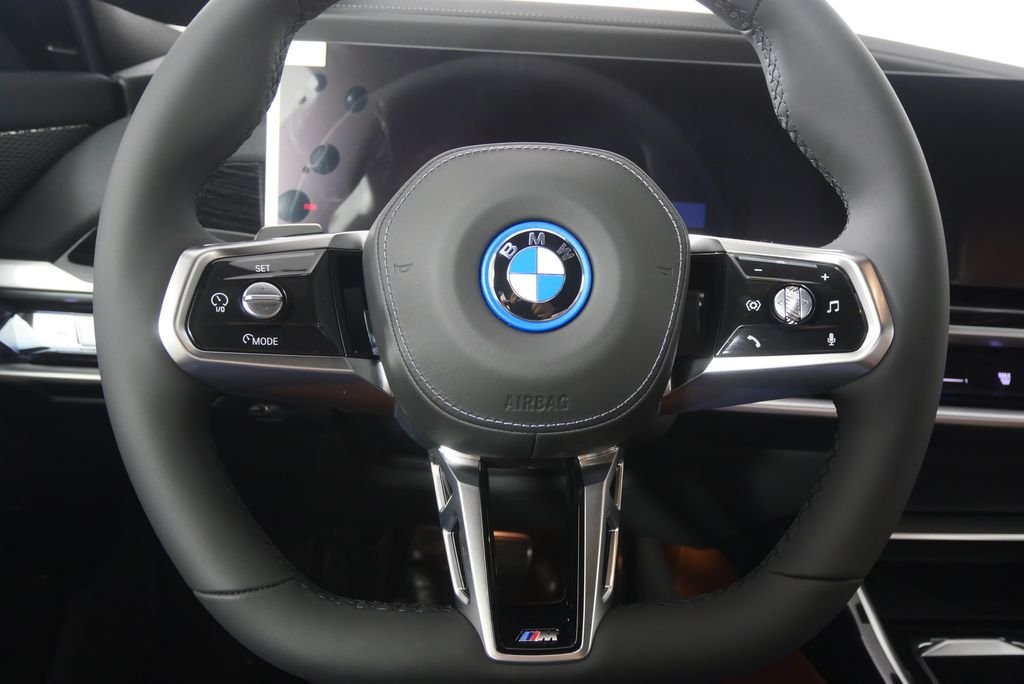Certified Used 2026 Black Sapphire Metallic BMW xDrive60 image 20