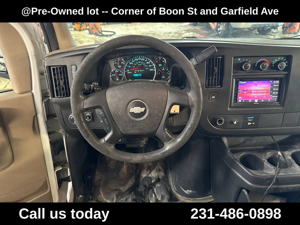 Used 2013 SUMMIT WHITE Chevrolet BASE image 17