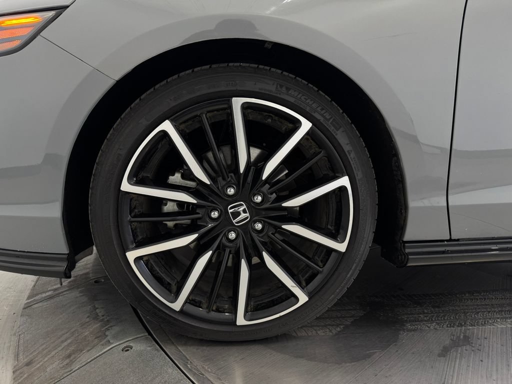 Certified Used 2025 Urban Gray Pearl Honda HYBRID TOURING image 50