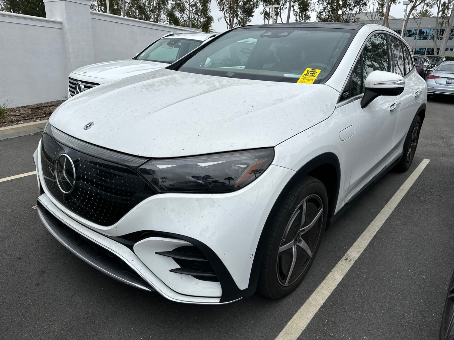 2023 Mercedes-Benz EQE SUV EQE 350 4MATIC's photo