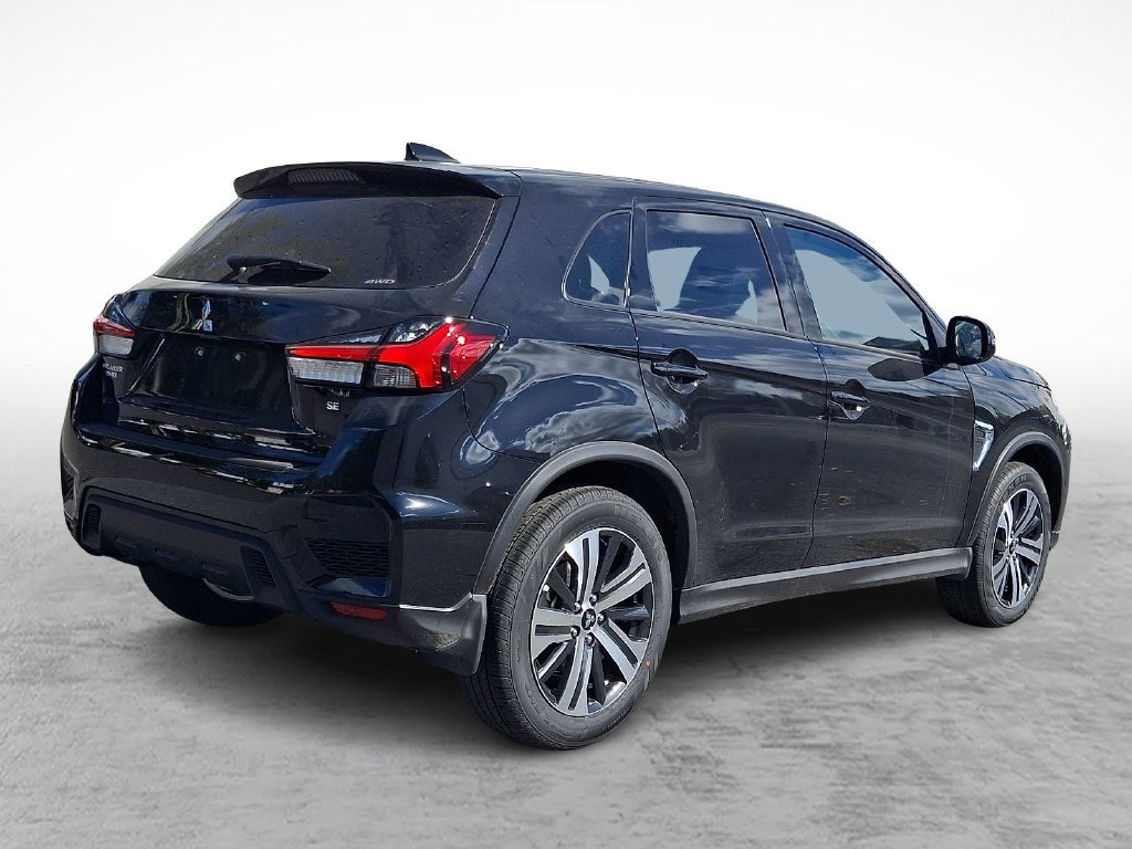 New 2026 Black Mitsubishi 2.0 SE image 4